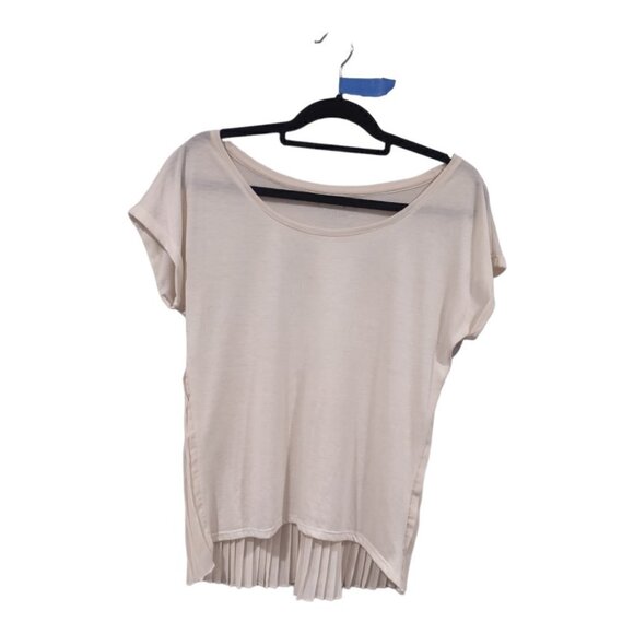 American Eagle Cream Top Pleated Back Size Medium - Picture 2 of 5